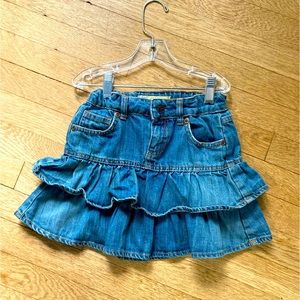 Old Navy kids adjustable jean skirt size 6.